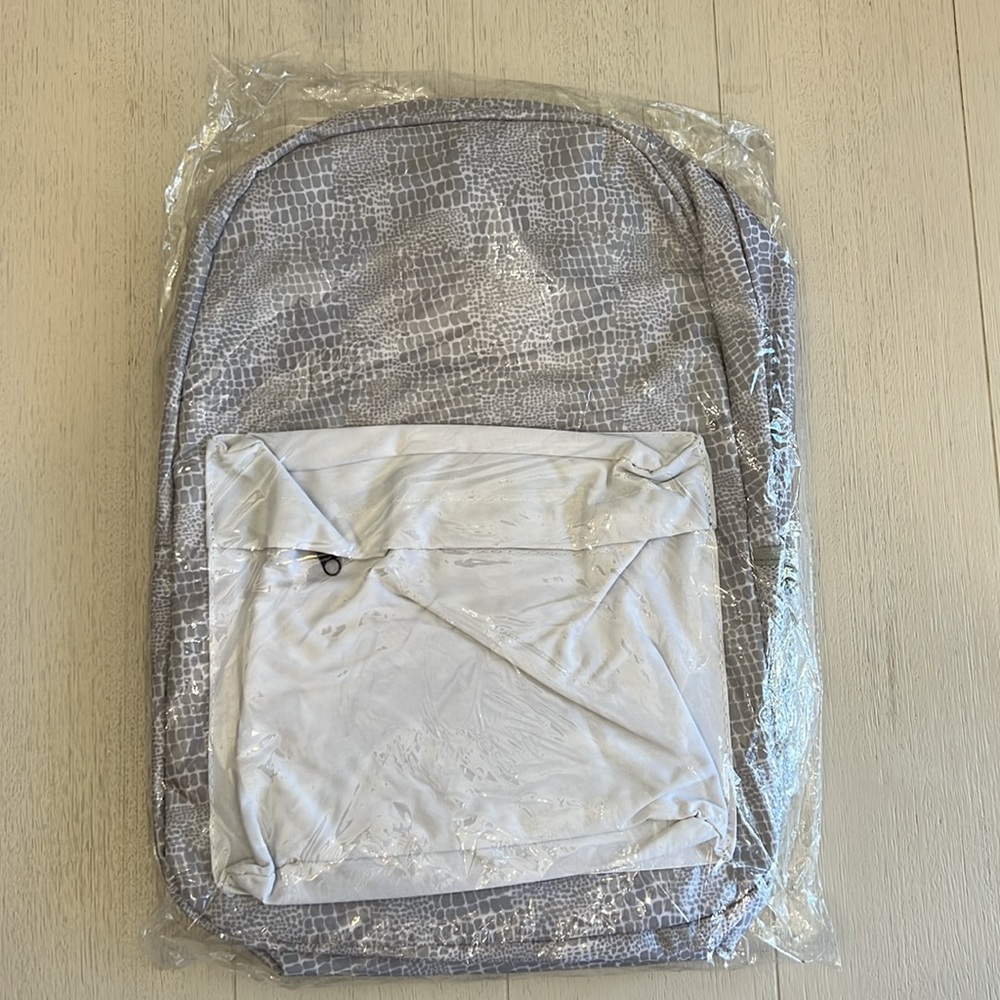 FABFITFUN Backpack - Picture 5 of 7